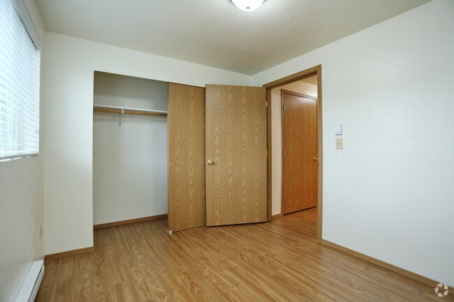 Photo - Cascade West