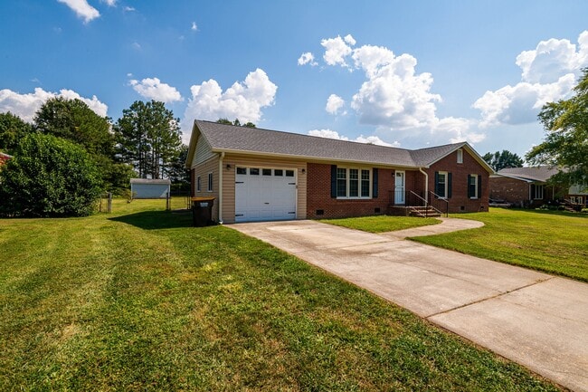114 Cottonwood Dr