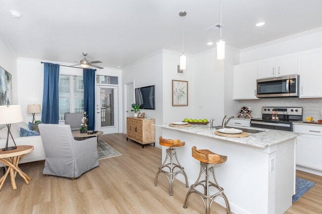Photo - Modern Luxury, Exceptional Offers – Ask Ab... Unit CL2