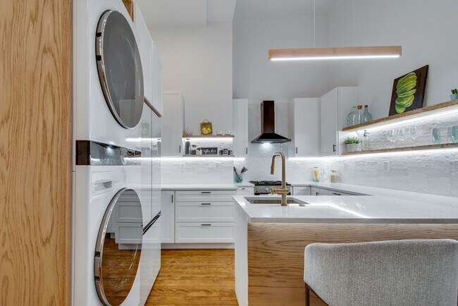 Photo - 1 Summer St Unit 4A