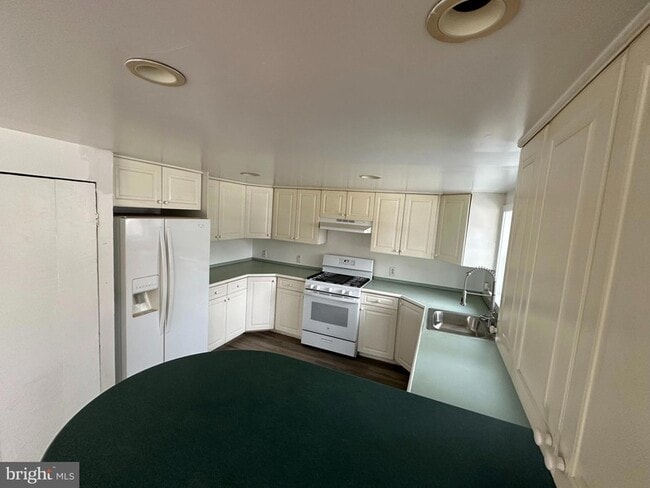 Photo - 2 Titus Ave Unit 1