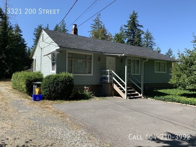 Photo - Charming Home on Acreage