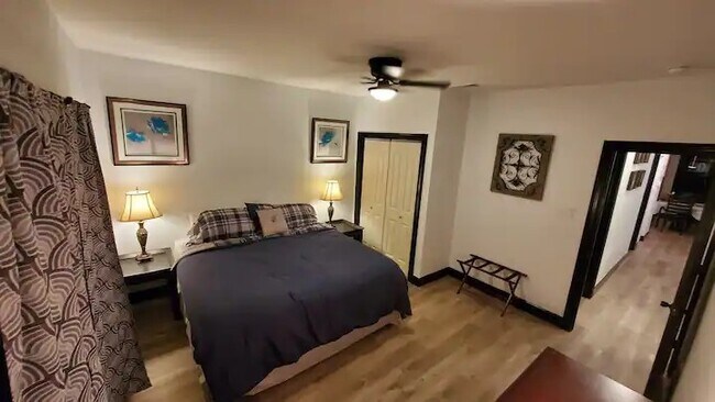 Photo - 6706 Avenue C