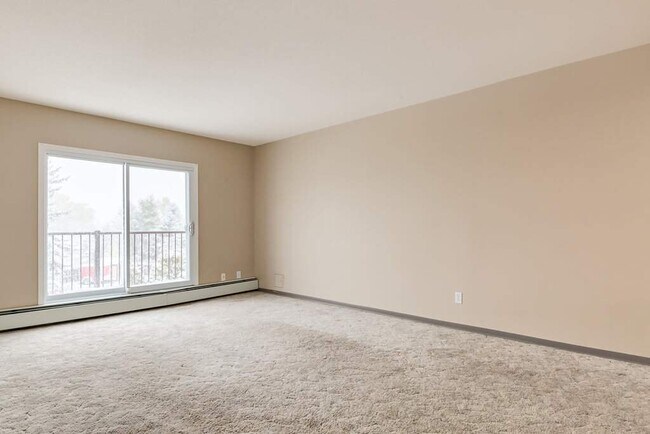 Photo - Samuel Grove