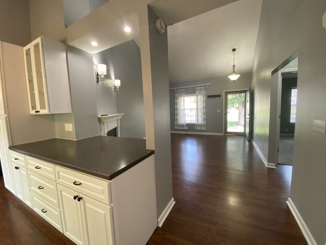 Photo - 141 Agee Cir E