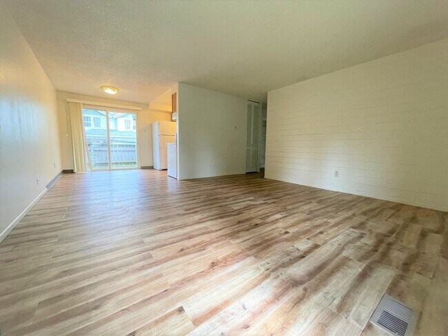 Photo - 1330 S Ivy St