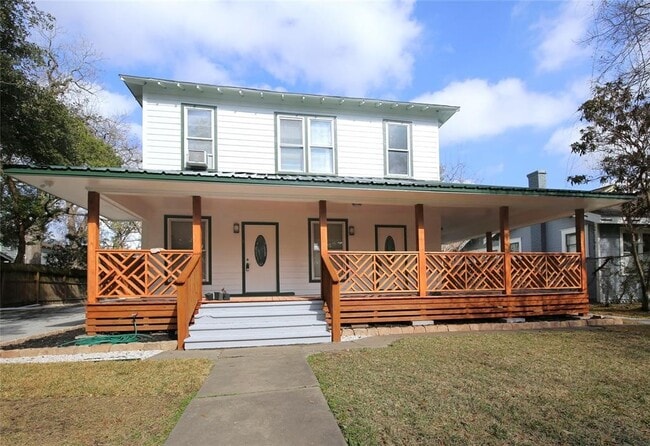 Building Photo - 4445 Rusk St Unit 1
