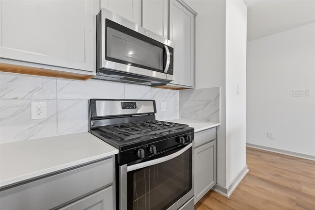 Building Photo - 827 Silver Kettle Dr