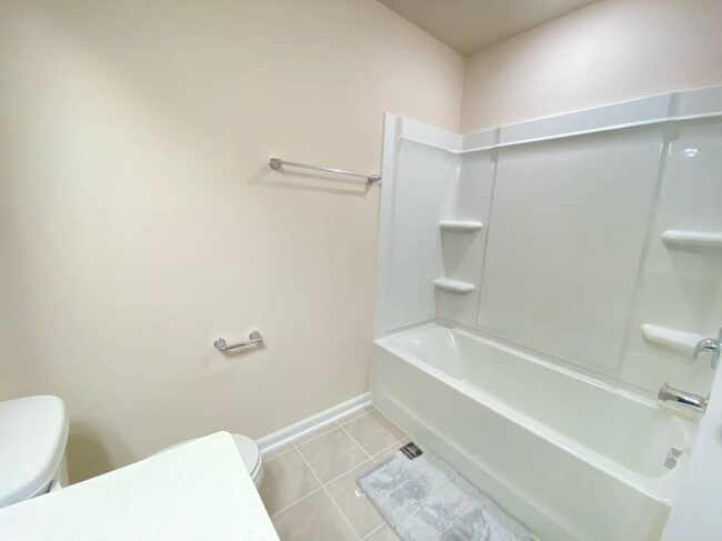 Photo - 1230 University Ct