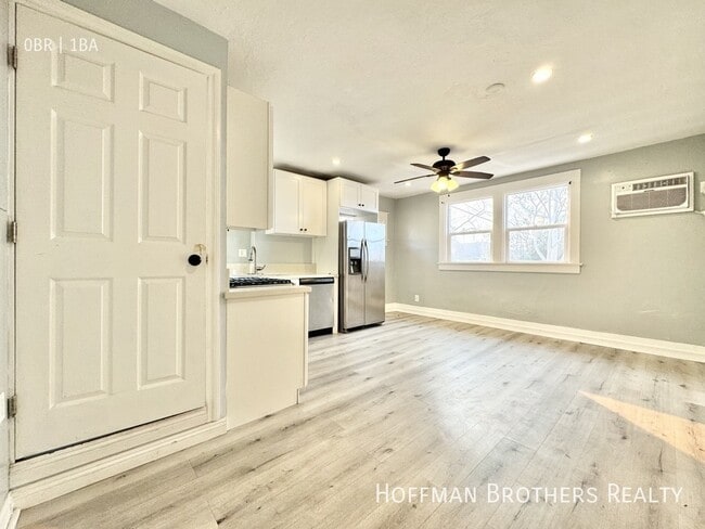 Photo - 2360 W Washington Blvd Unit 4