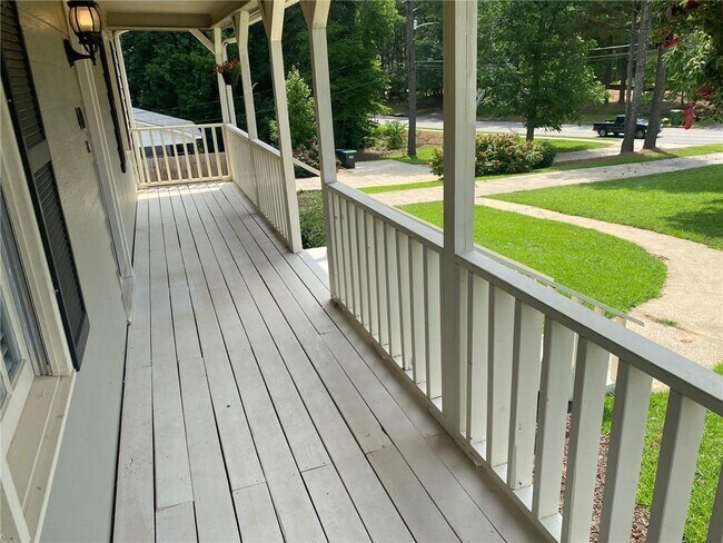 Photo - 440 Nickajack Rd SW