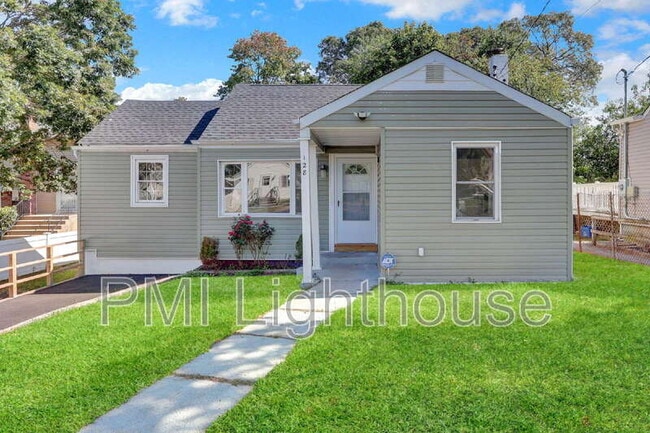 Building Photo - 128 Lockwood Ave Rental