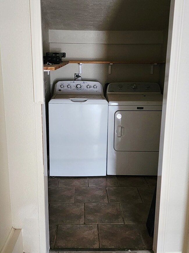 Photo - 2705 W Kentucky Ave