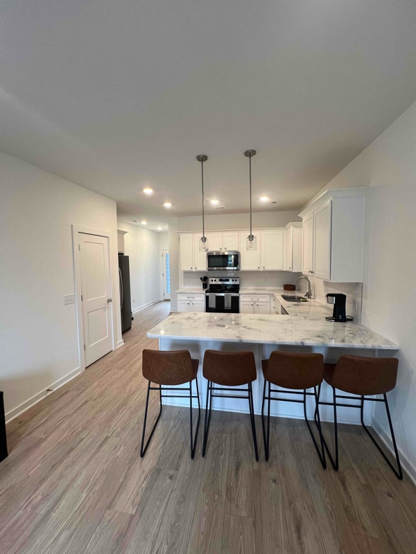1170 Dickerson Rd