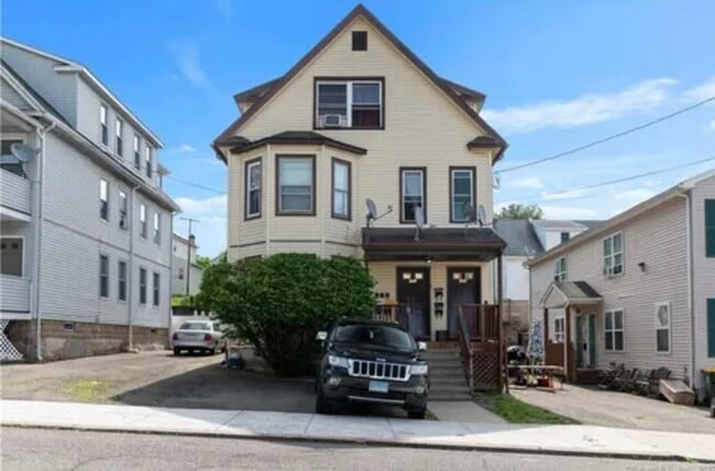 Photo - 180 Beaver St Unidad 2