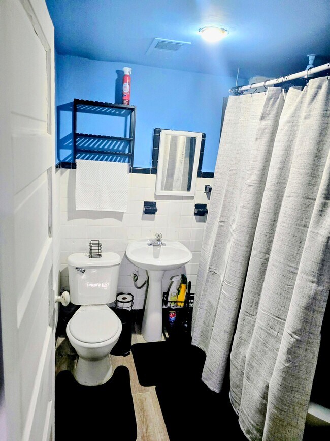 Photo - 913 Franklin Ave