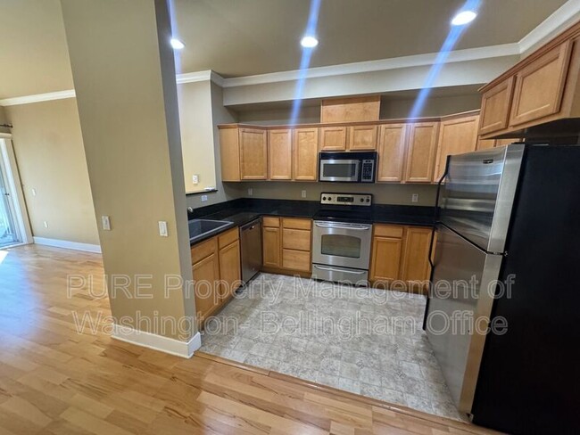 Photo - 1015 Railroad Ave Unidad #311 Rental