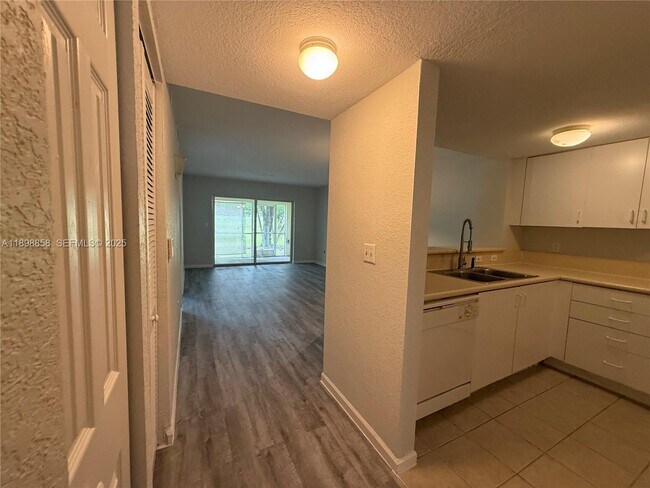 Photo - 3452 Cypress Trail Unit 101