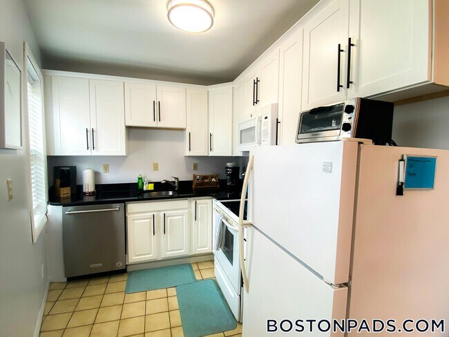 Photo - 1004 Tremont St Unidad 2