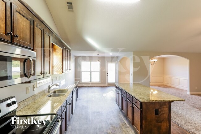 Photo - 1028 Lake Vista Dr