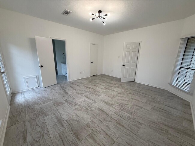 Photo - 4731 N Cashel Cir