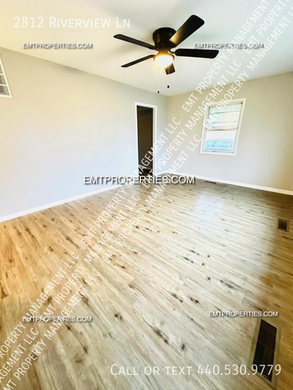 Photo - 2812 Riverview Ln