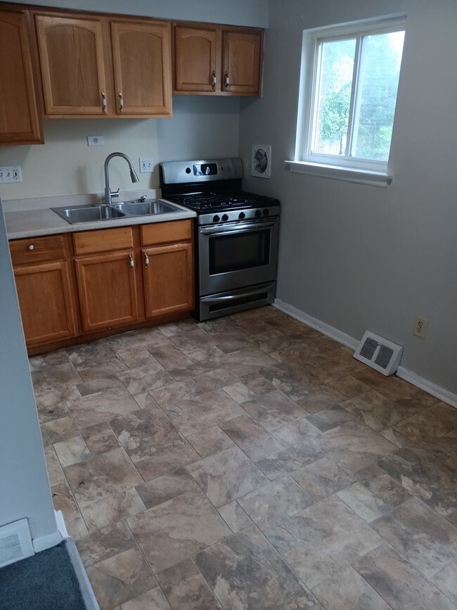 823 Chestnut St Unit 1st floor