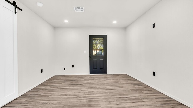 Photo - 925 C Three Bedroom Duplex