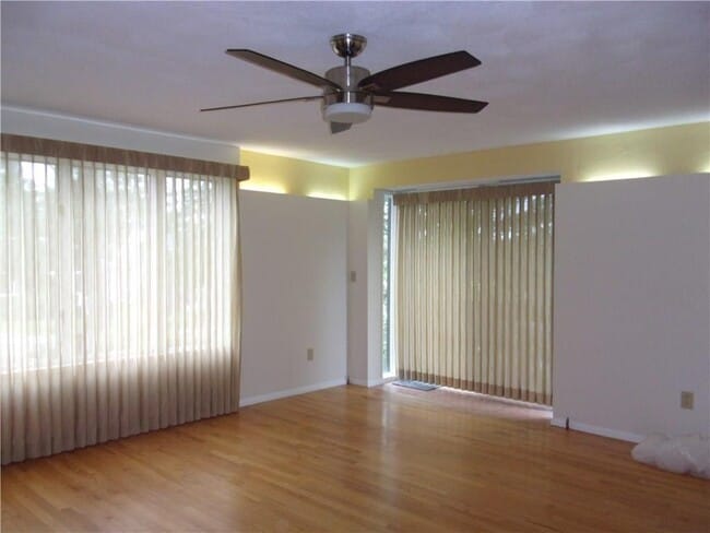 85 Homewood Ave Unit 2nd Flr