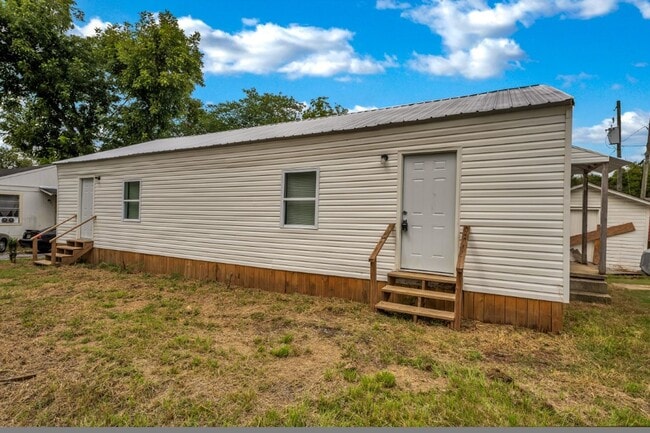 Photo - Move in Before the Holidays! Cozy Childers...