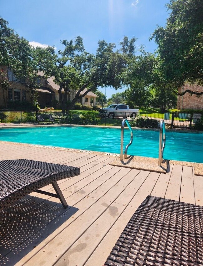 Photo - 7401 Sordello Dr