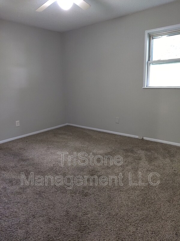 Photo - 3030 Crawford Ave