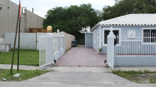 Front entrance (automatic gate) - 2240 NW 90th St Unit 1 Studio