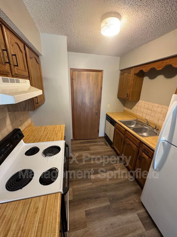 Photo - 3720 Farm Rd