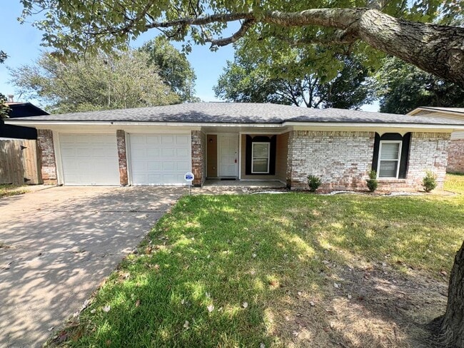 Building Photo - 723 Cherry Valley Dr