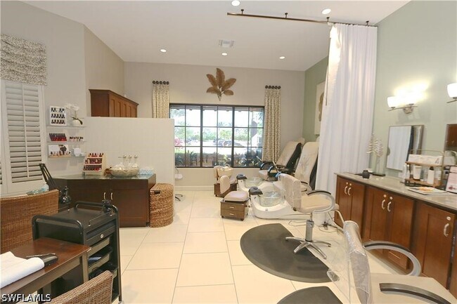 Building Photo - 9440 Benvenuto Ct Unit 3-204