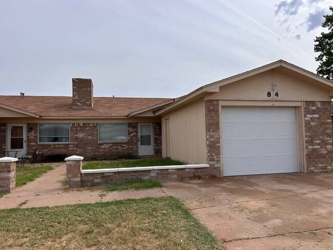 Building Photo - Updated 3/2/1 duplex in Northwest Lubbock. Rental