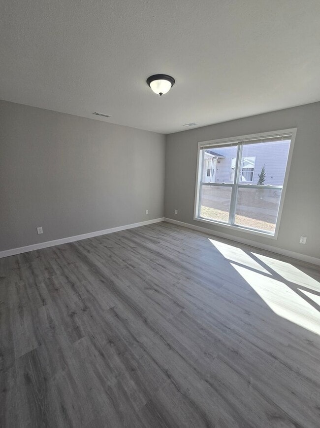 Photo - 2 Bedroom 1.5 Bath Townhouse Apt in Osage Beach! Unit 4205 Sunset Dr Apt 3