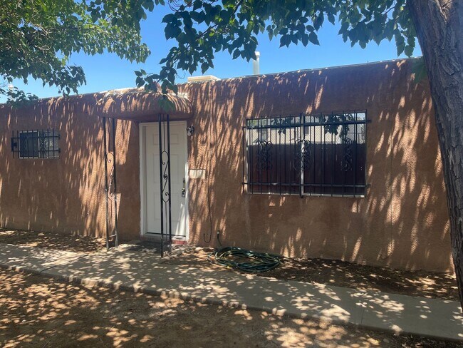 328 Utah St NE Unidad 5001 - 328 Utah NE Unit B