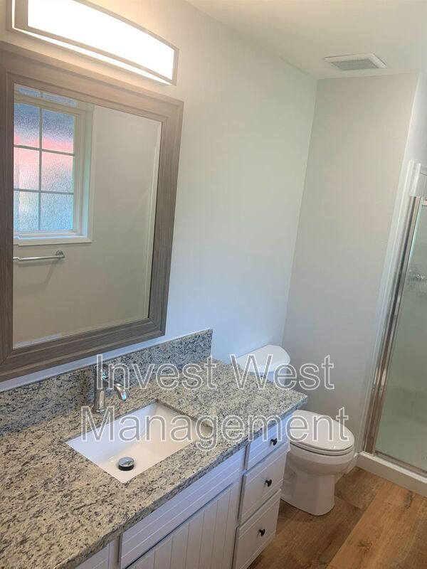 Photo - 12214 SE McGillivray Blvd