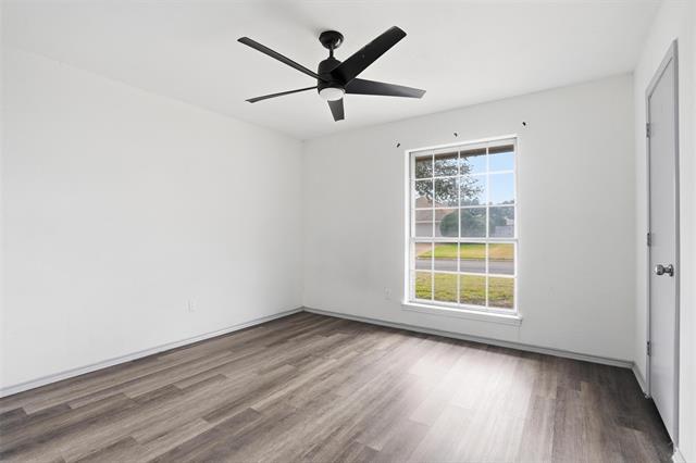 Photo - 4612 Applewood Rd