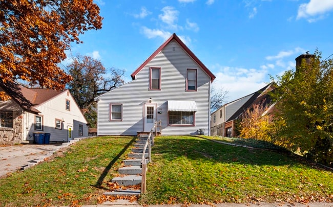 Building Photo - 1236 Underwood Ave SE