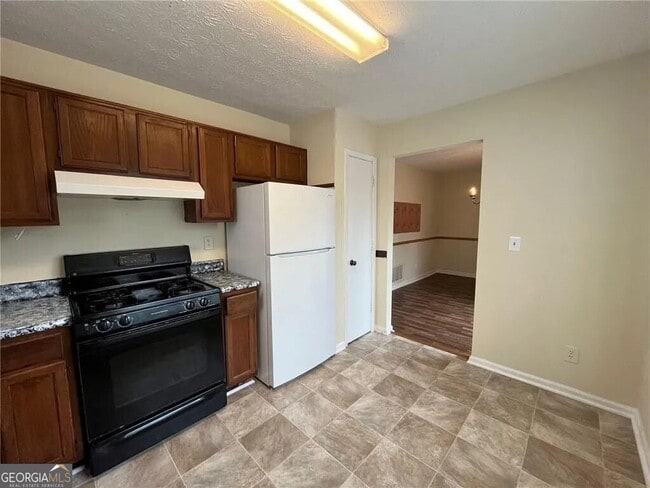 1183 Red Oak Cove