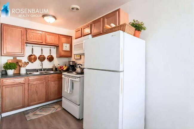 Photo - 3028 N Castro Ave Unidad 12