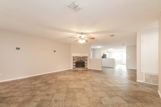 Photo - 4407 Cedar Crest Dr