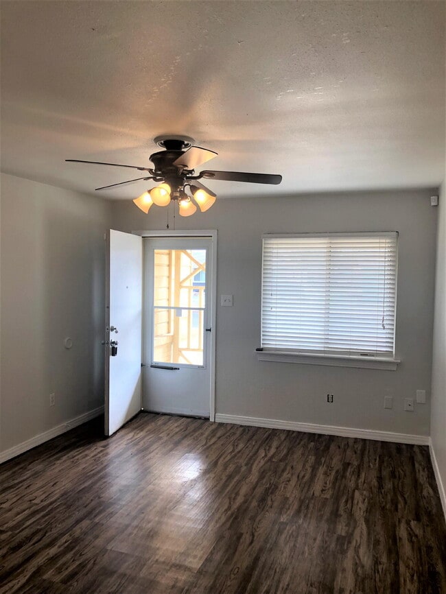 Photo - 4006 36th St