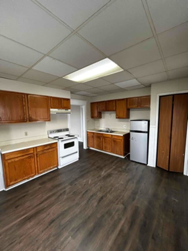 Photo - 418 N Main St Unit 1 B