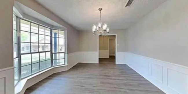 Photo - 401 Lake Louise Ct