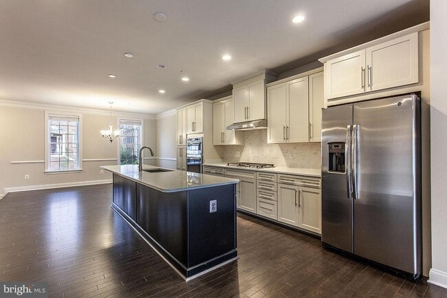 Photo - 7807 Crystal Brook Way