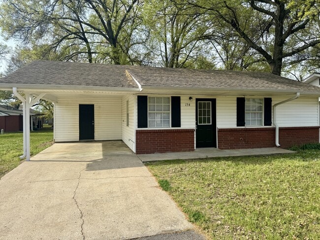 Building Photo - 154 Shady Ln